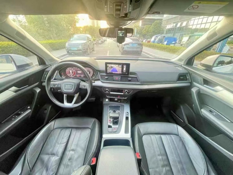 东莞21年奥迪Q54