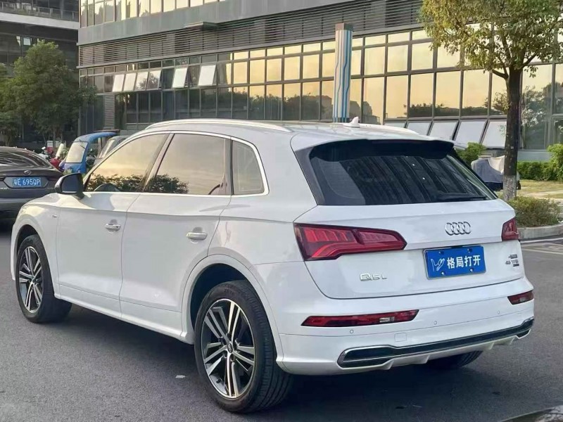东莞21年奥迪Q58