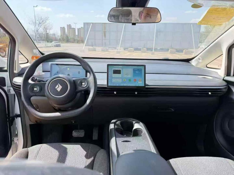 金昌24年宝骏云朵6