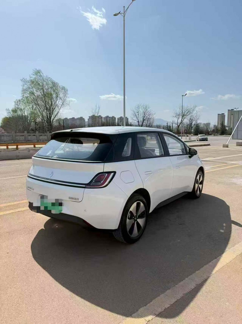 金昌24年宝骏云朵7