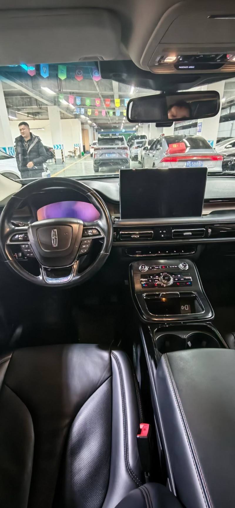 贵阳21年林肯航海家9