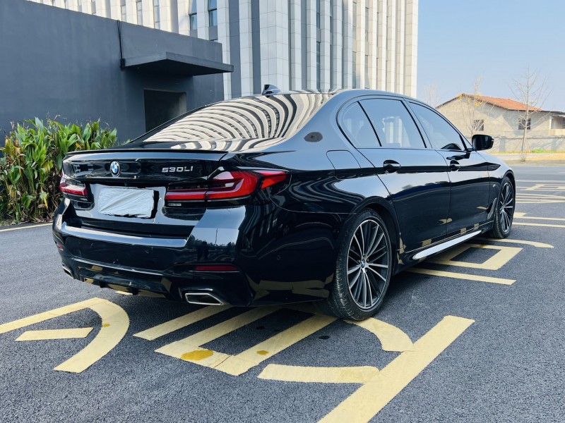 岳阳23年宝马5系8