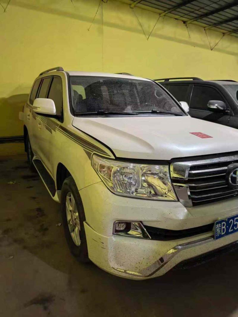 巴彦淖尔16年丰田兰德酷路泽2