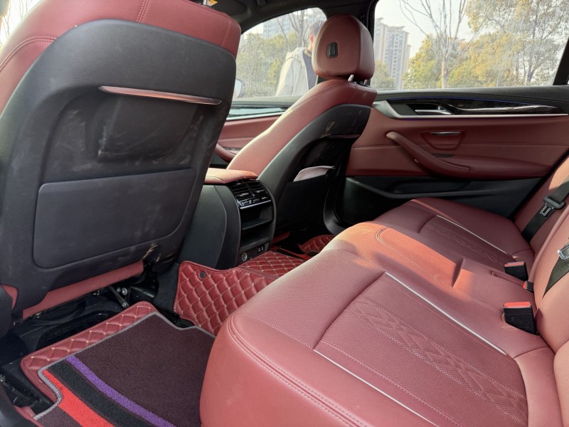 岳阳22年宝马5系4