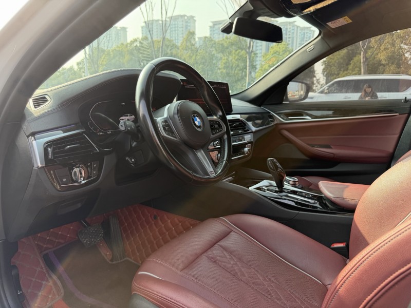 岳阳22年宝马5系8