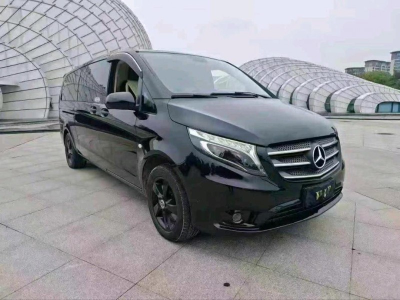 襄阳19年奔驰威霆4