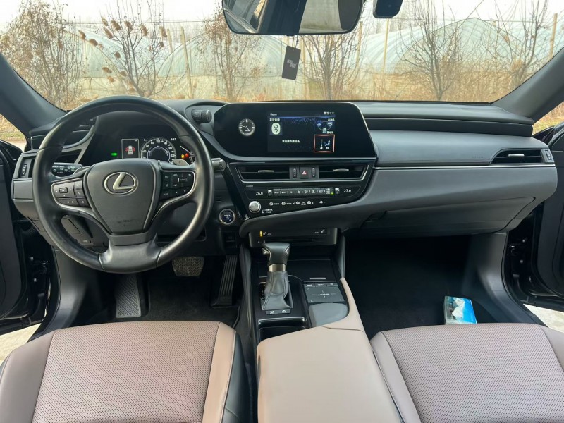 徐州22年雷克萨斯ES8