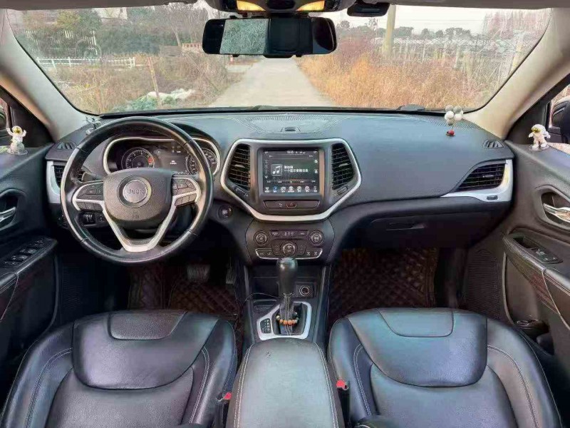 衢州20年Jeep自由光4