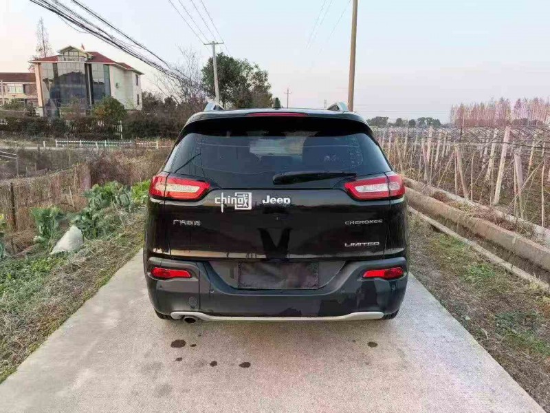 衢州20年Jeep自由光9