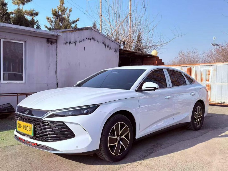 青岛25年比亚迪秦6