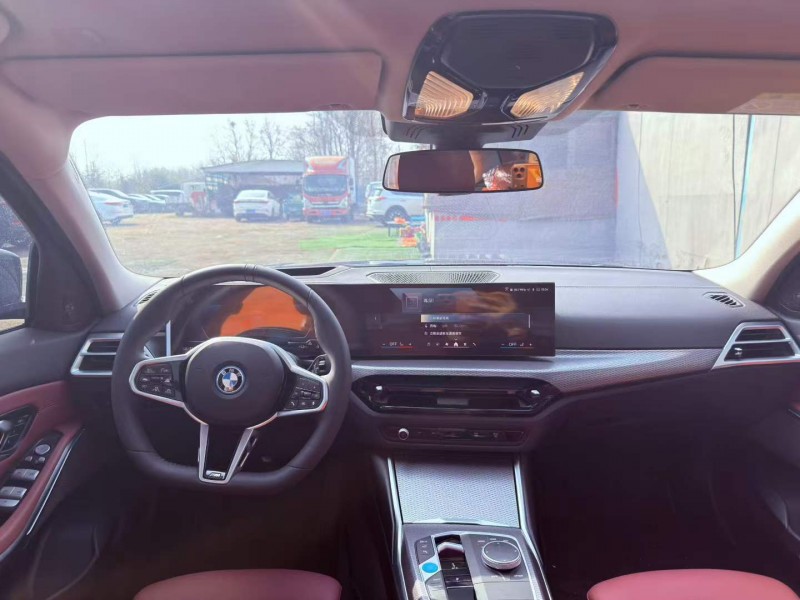 青岛25年宝马I36