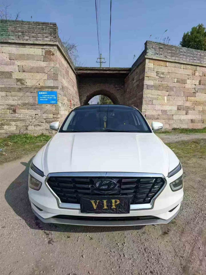 嘉兴21年现代名图1