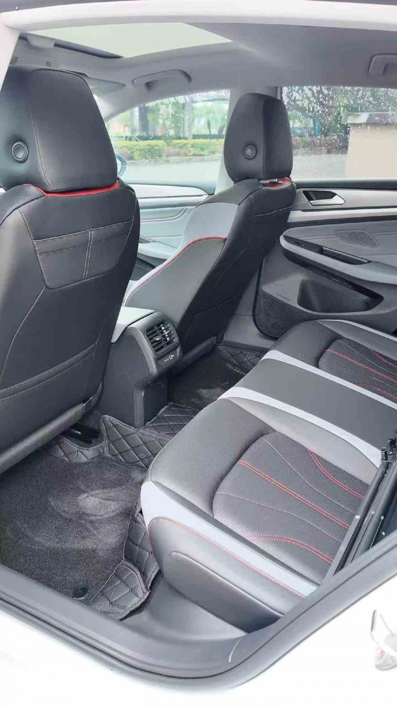 泉州25年大众凌渡5