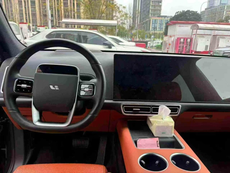 重庆25年理想L74