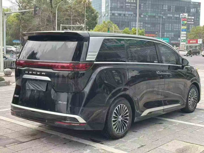 嘉兴24年腾势D98