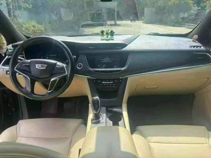 宜昌16年凯迪拉克XT55