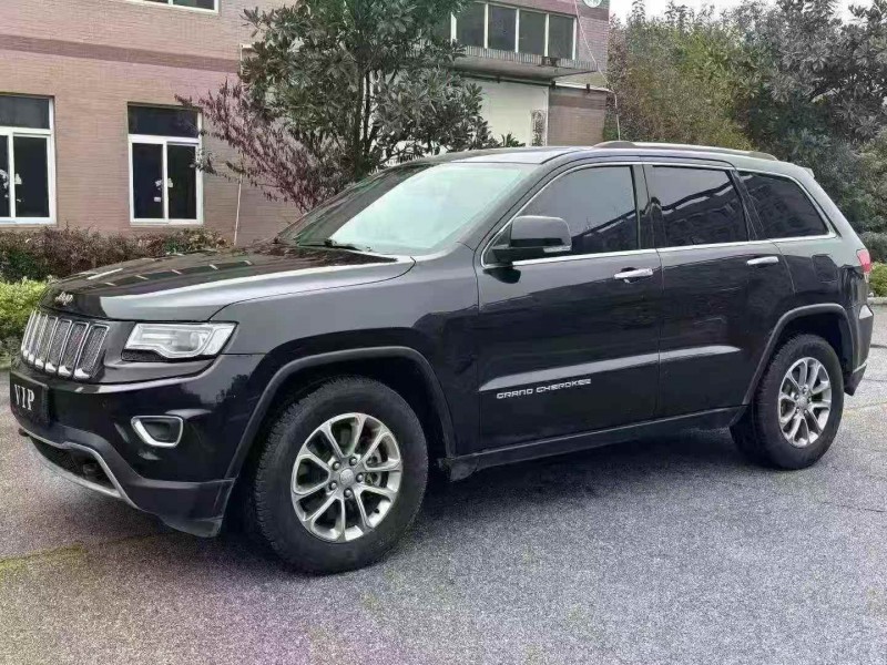 荆州16年Jeep大切诺基3