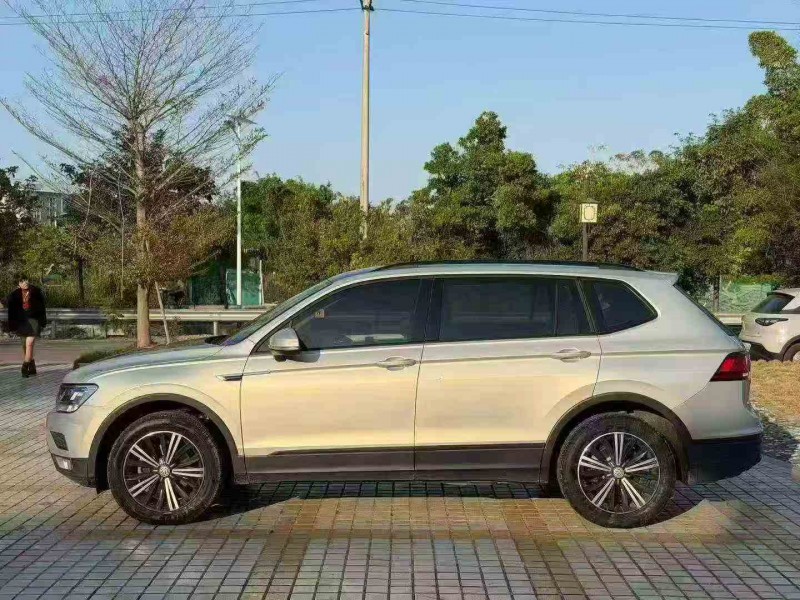 湛江19年大众途观3