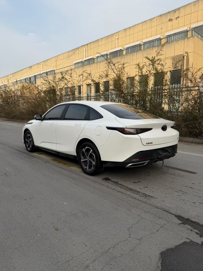 宿迁24年长安汽车逸动7