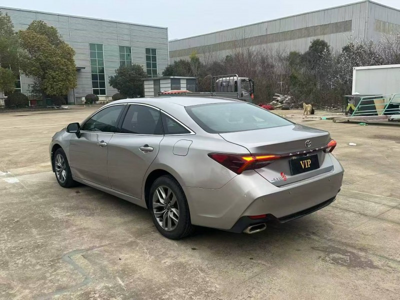 徐州22年丰田亚洲龙7