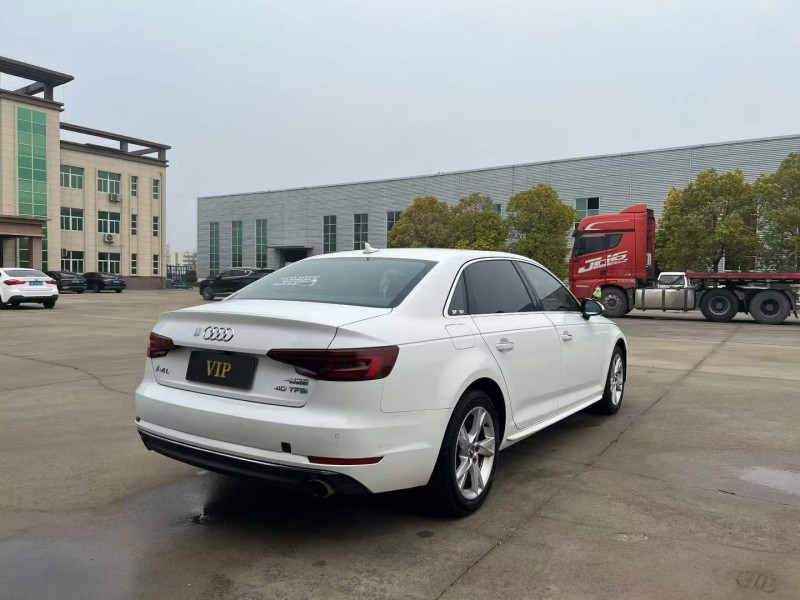 徐州18年奥迪A4L8