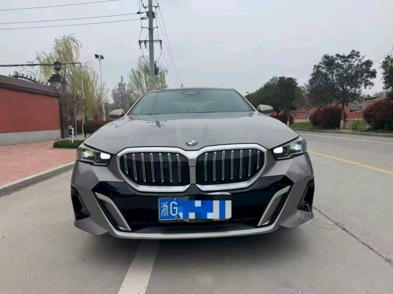 平顶山24年宝马5系1