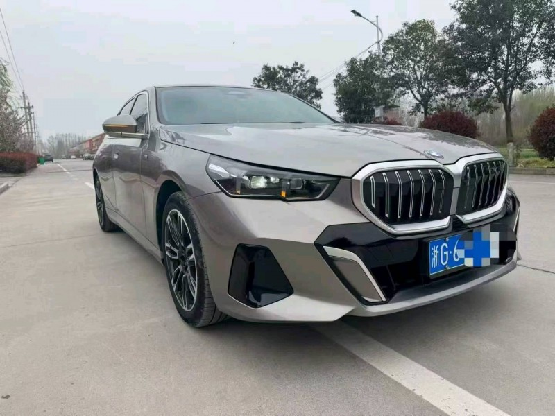 平顶山24年宝马5系3