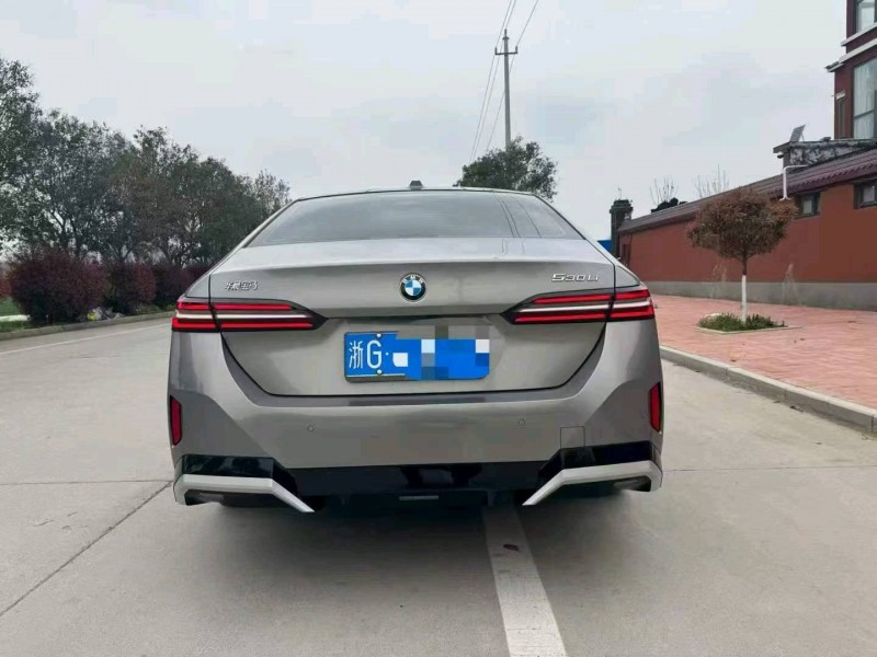 平顶山24年宝马5系4