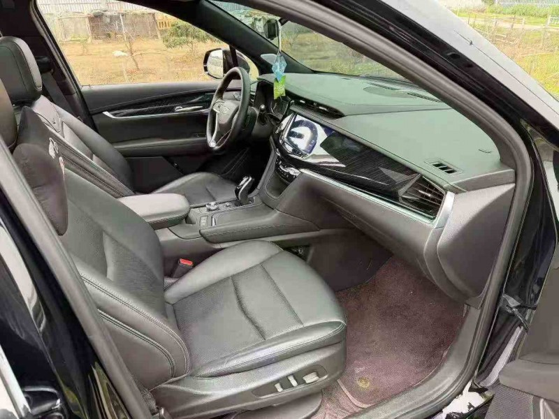 金华21年凯迪拉克XT64