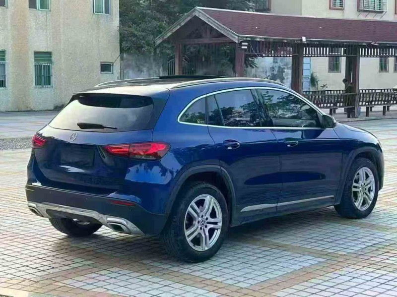 珠海22年奔驰GLA8