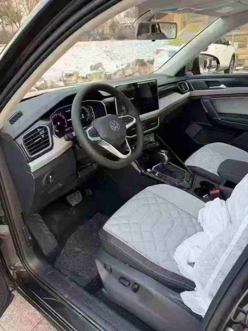 邢台25年大众探岳4