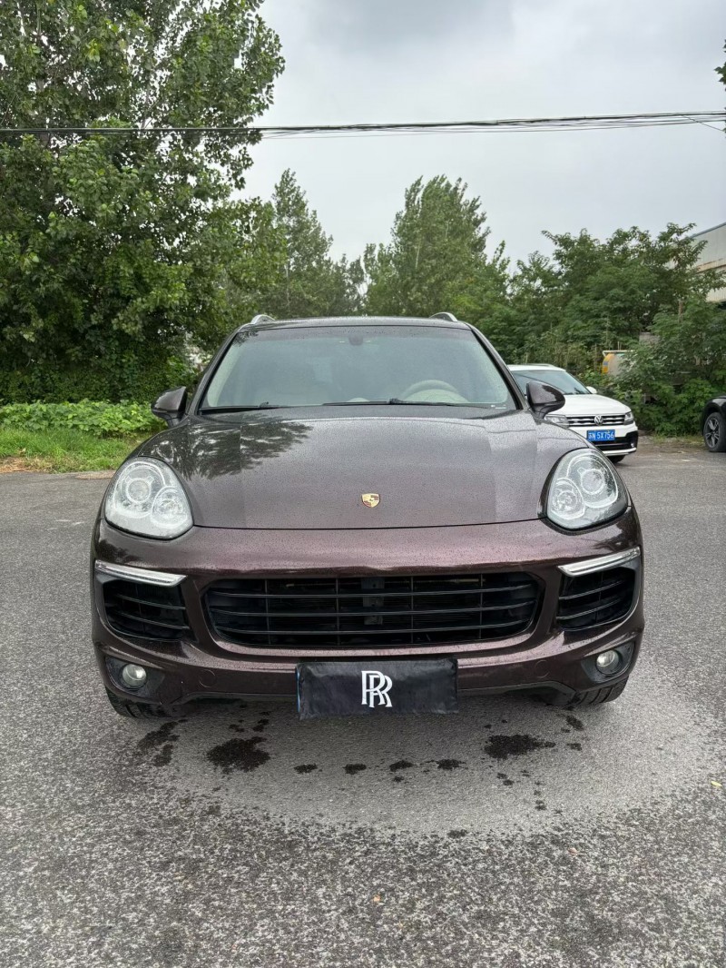 宿迁16年保时捷卡宴1