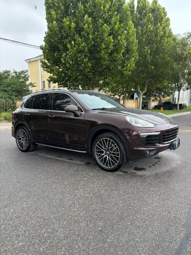 宿迁16年保时捷卡宴3