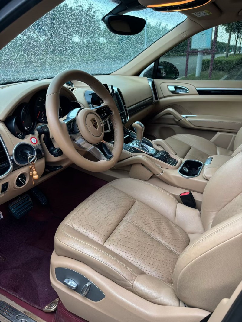 宿迁16年保时捷卡宴6