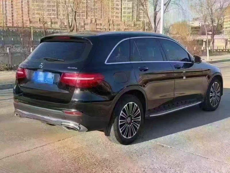 延安19年奔驰GLC7