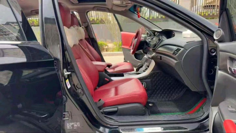 潍坊16年本田雅阁8