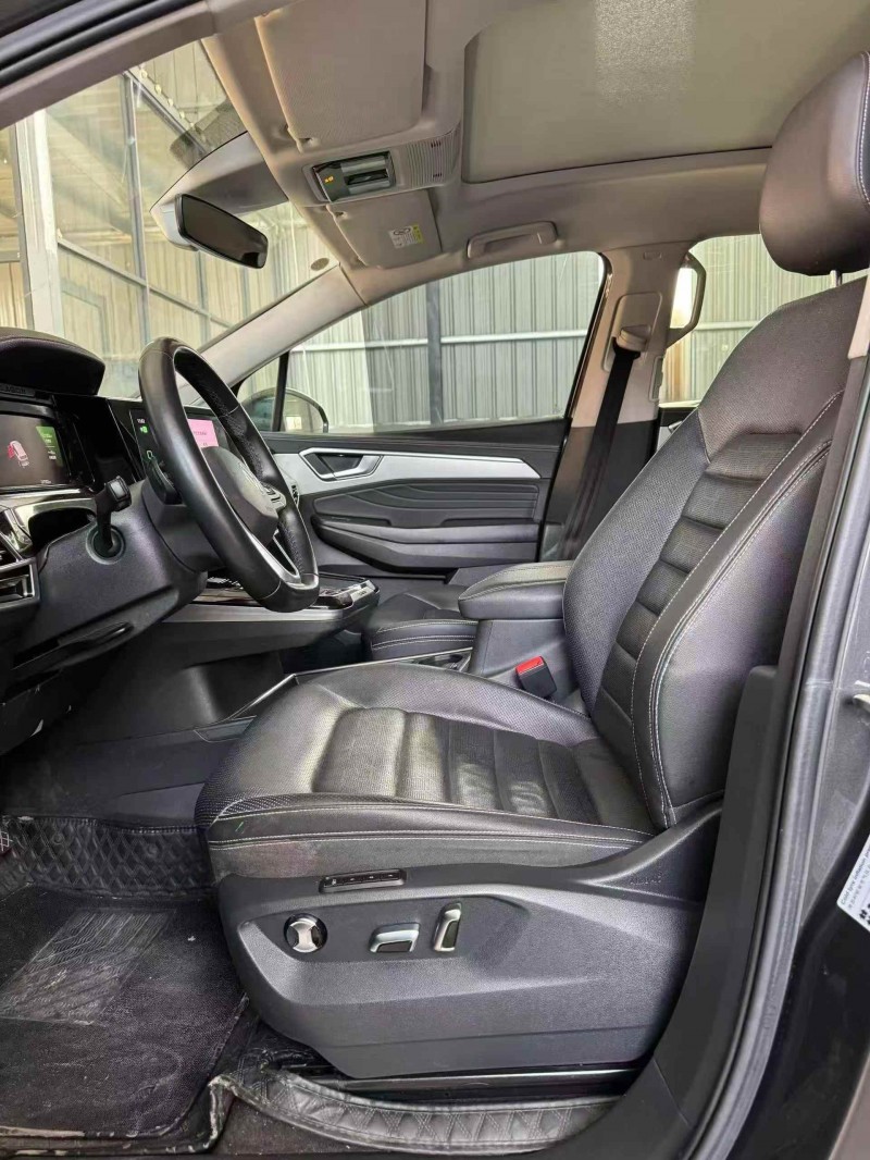 菏泽22年大众揽境4