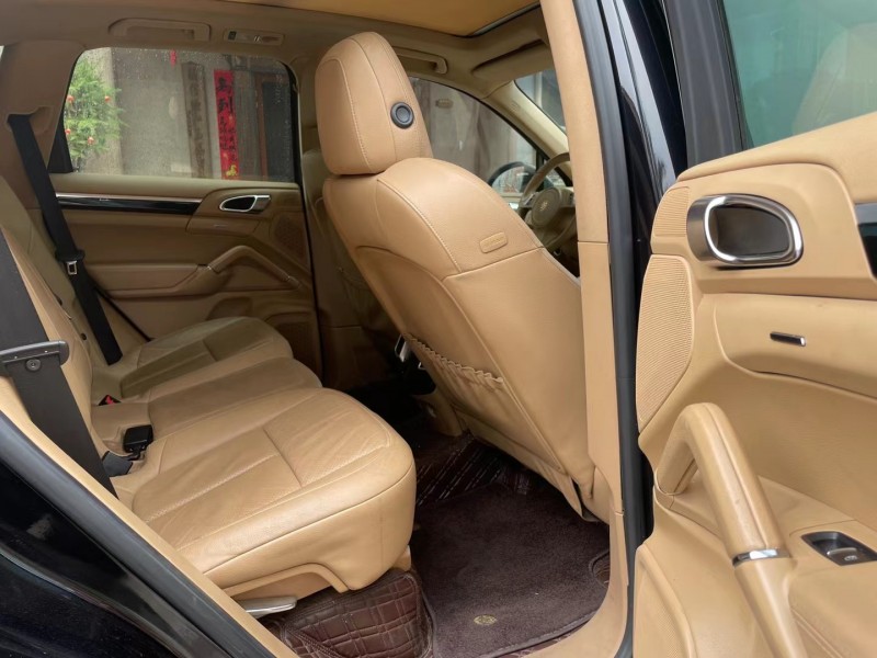 龙岩14年保时捷卡宴5