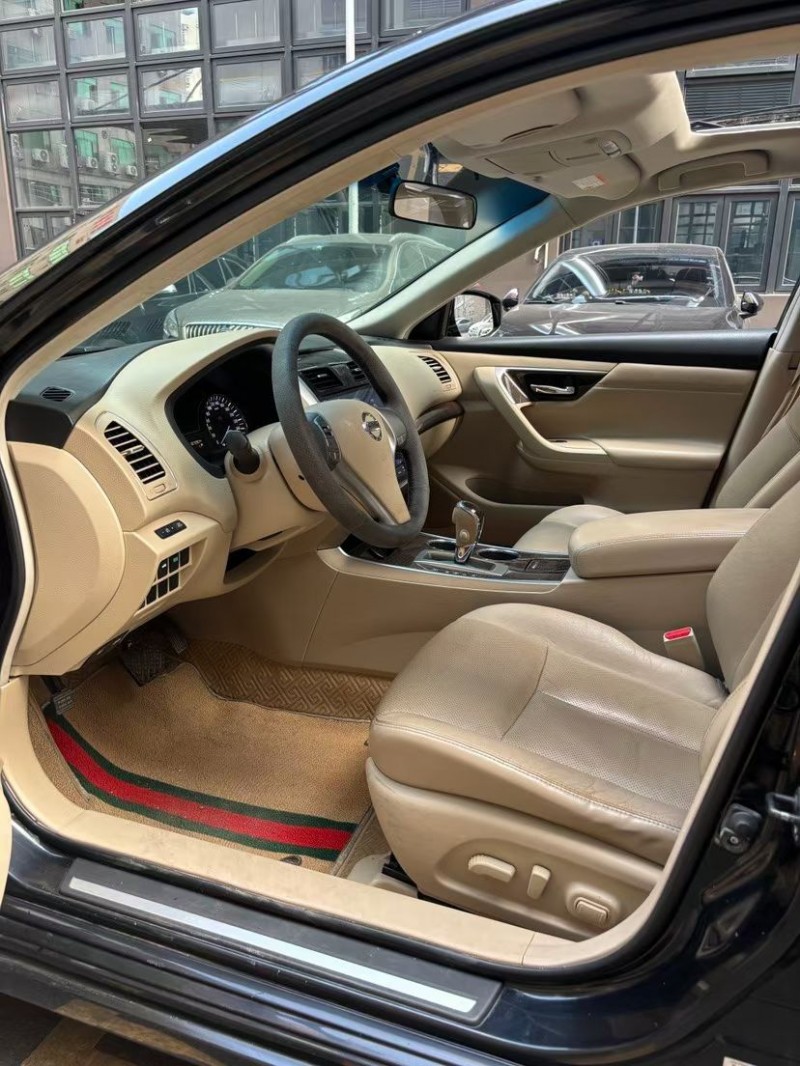 东莞15年日产天籁6