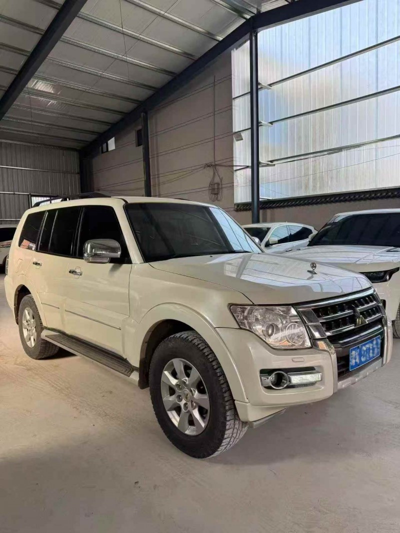 菏澤20年三菱帕杰羅3