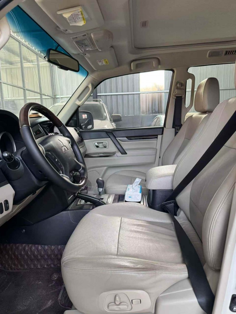 菏澤20年三菱帕杰羅4