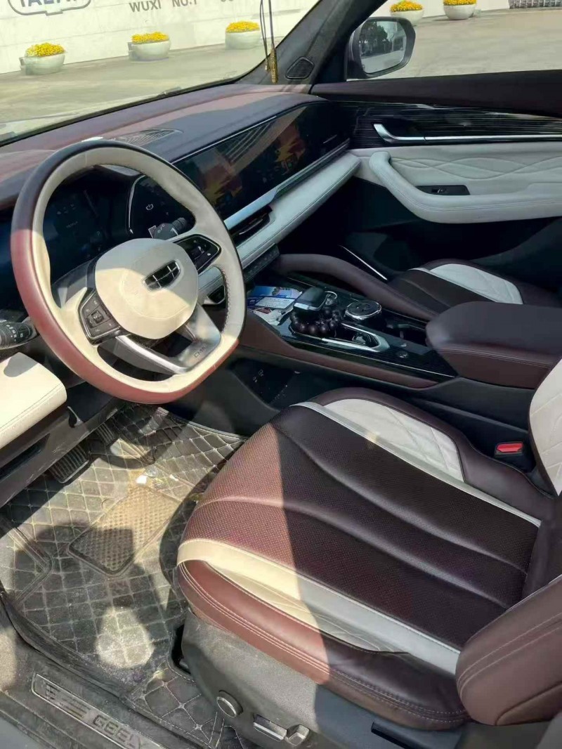 淮安23年吉利星越4