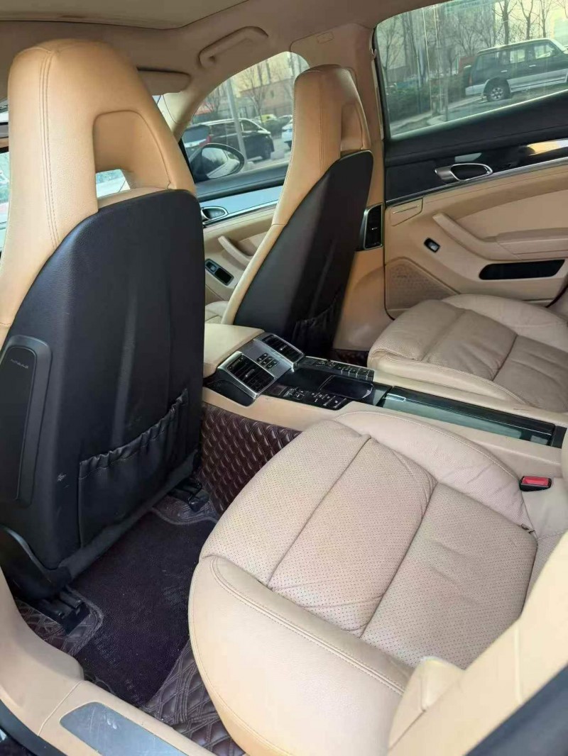 東營13年保時捷帕拉梅拉4