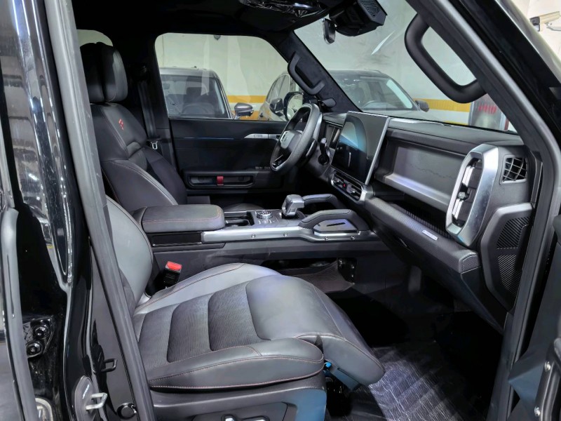 济宁25年奇瑞捷途3