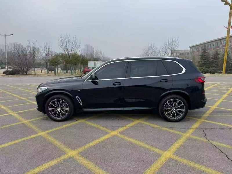 常州23年宝马X57