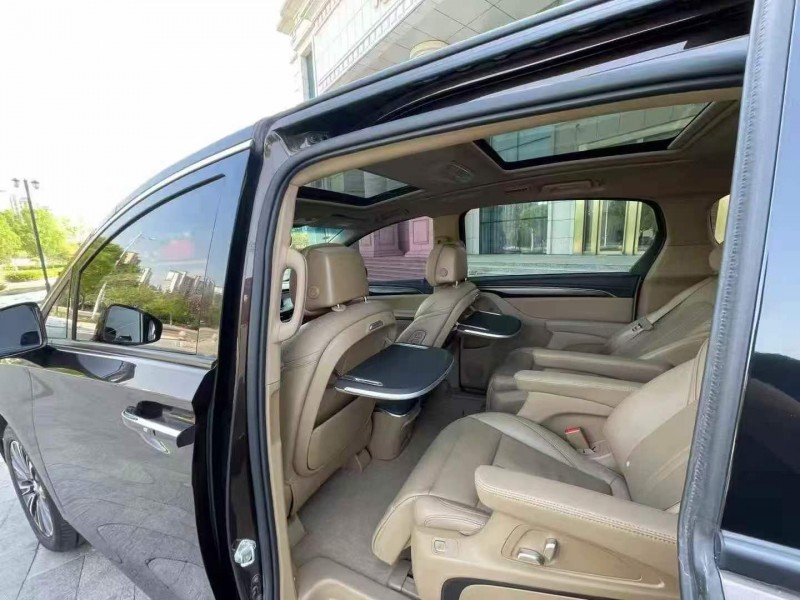 保定21年别克GL83