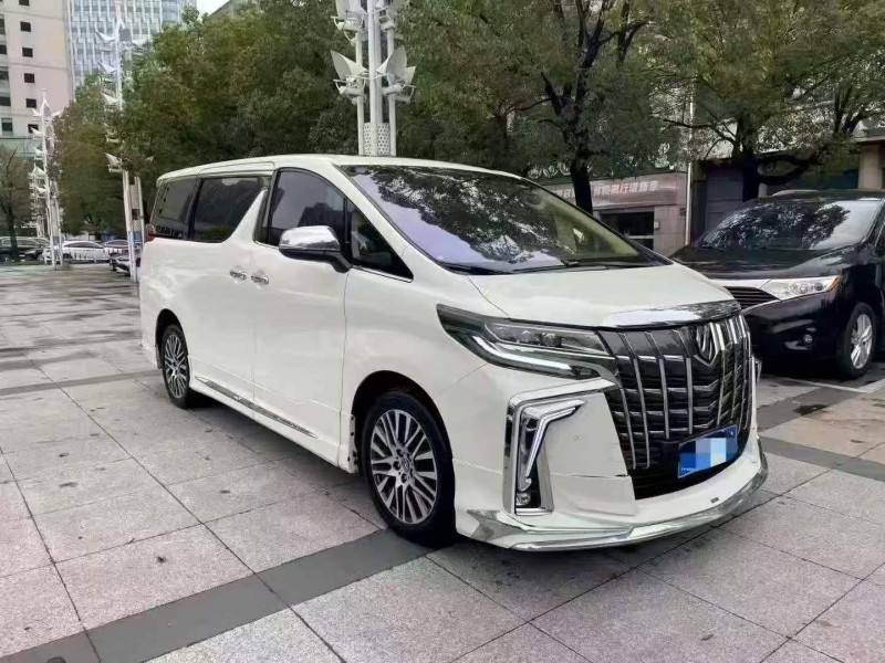 南通18年丰田埃尔法2