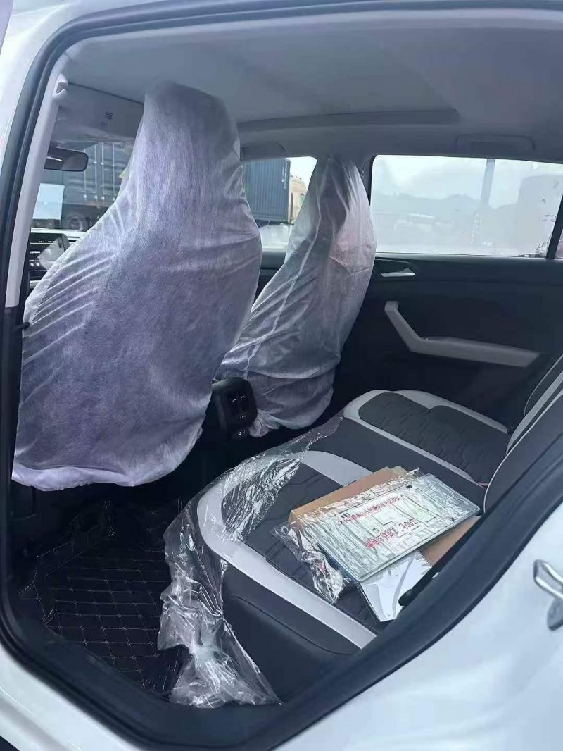 常德26年大众途锐9