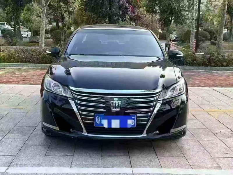 汕頭18年豐田皇冠1