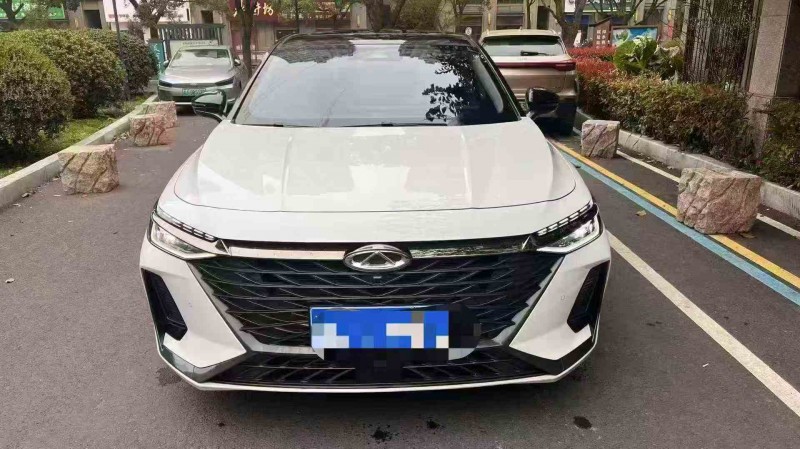 嘉兴25年奇瑞艾瑞泽1